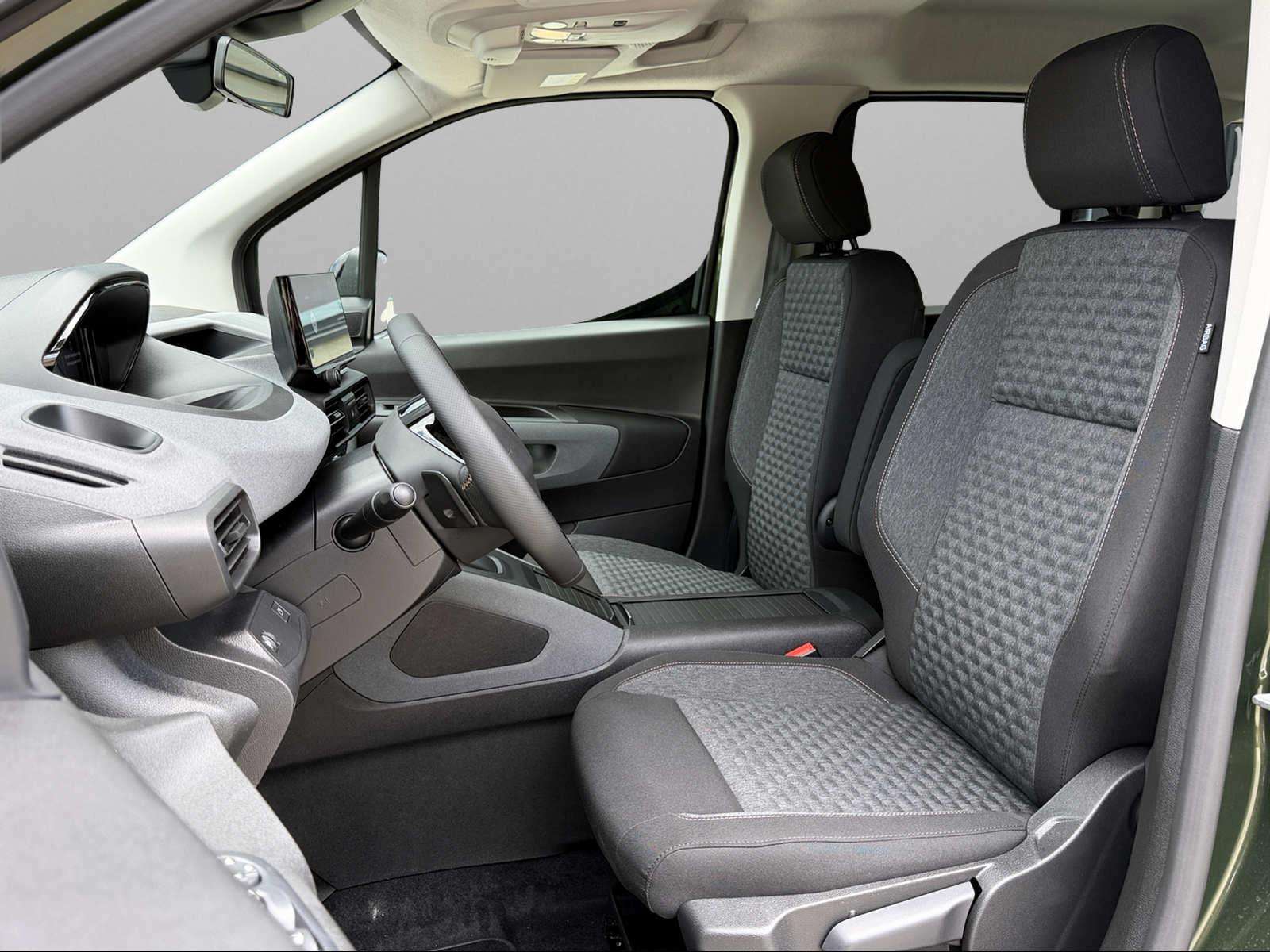 Fahrzeugbild eines Peugeot Rifter