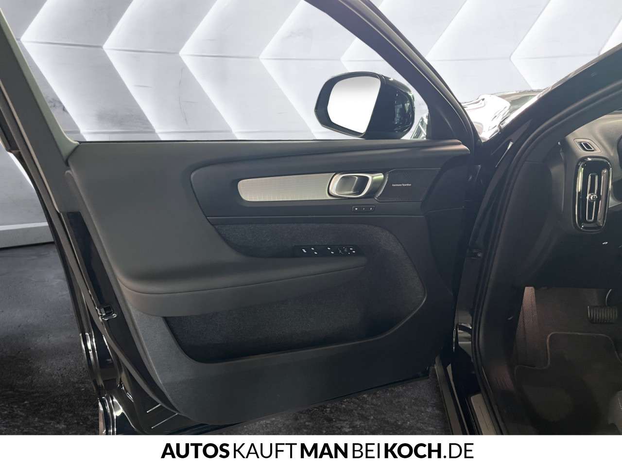 Fahrzeugbild eines Volvo XC40