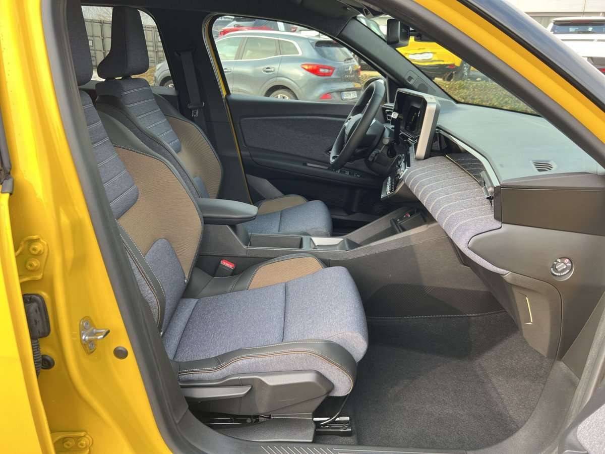 Fahrzeugbild eines Renault 5 E-TECH