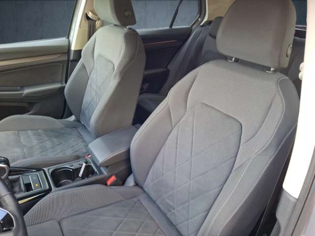 Fahrzeugbild eines Volkswagen Golf