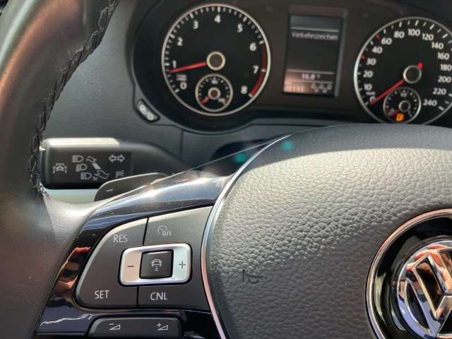 Fahrzeugbild eines Volkswagen Sharan