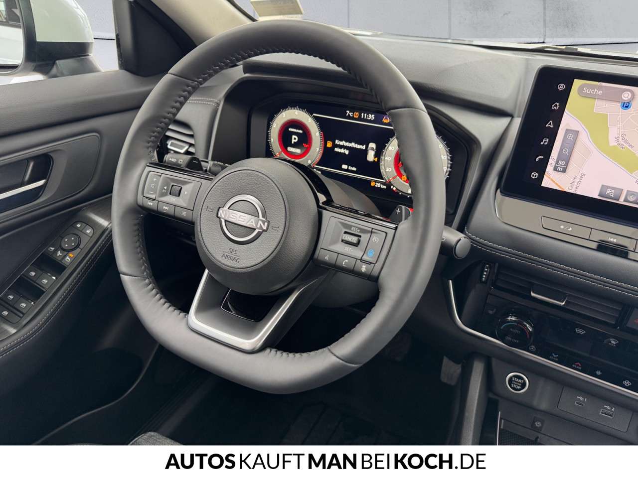 Fahrzeugbild eines Nissan X-TRAIL
