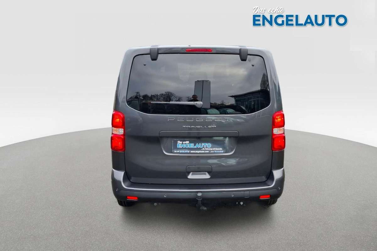 Fahrzeugbild eines Peugeot Traveller