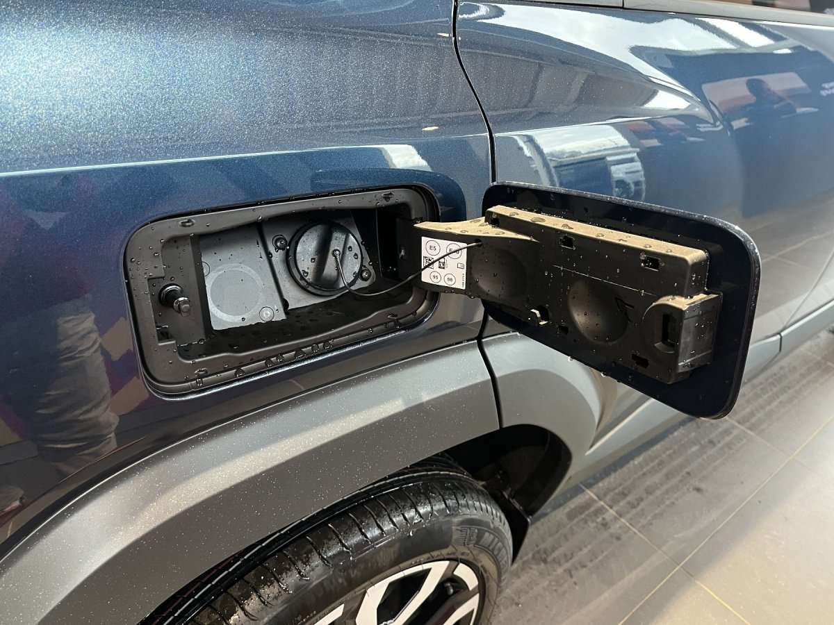 Fahrzeugbild eines Dacia Bigster