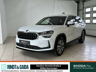 Schräge Frontansicht auf einen Skoda Kodiaq , freigestellt