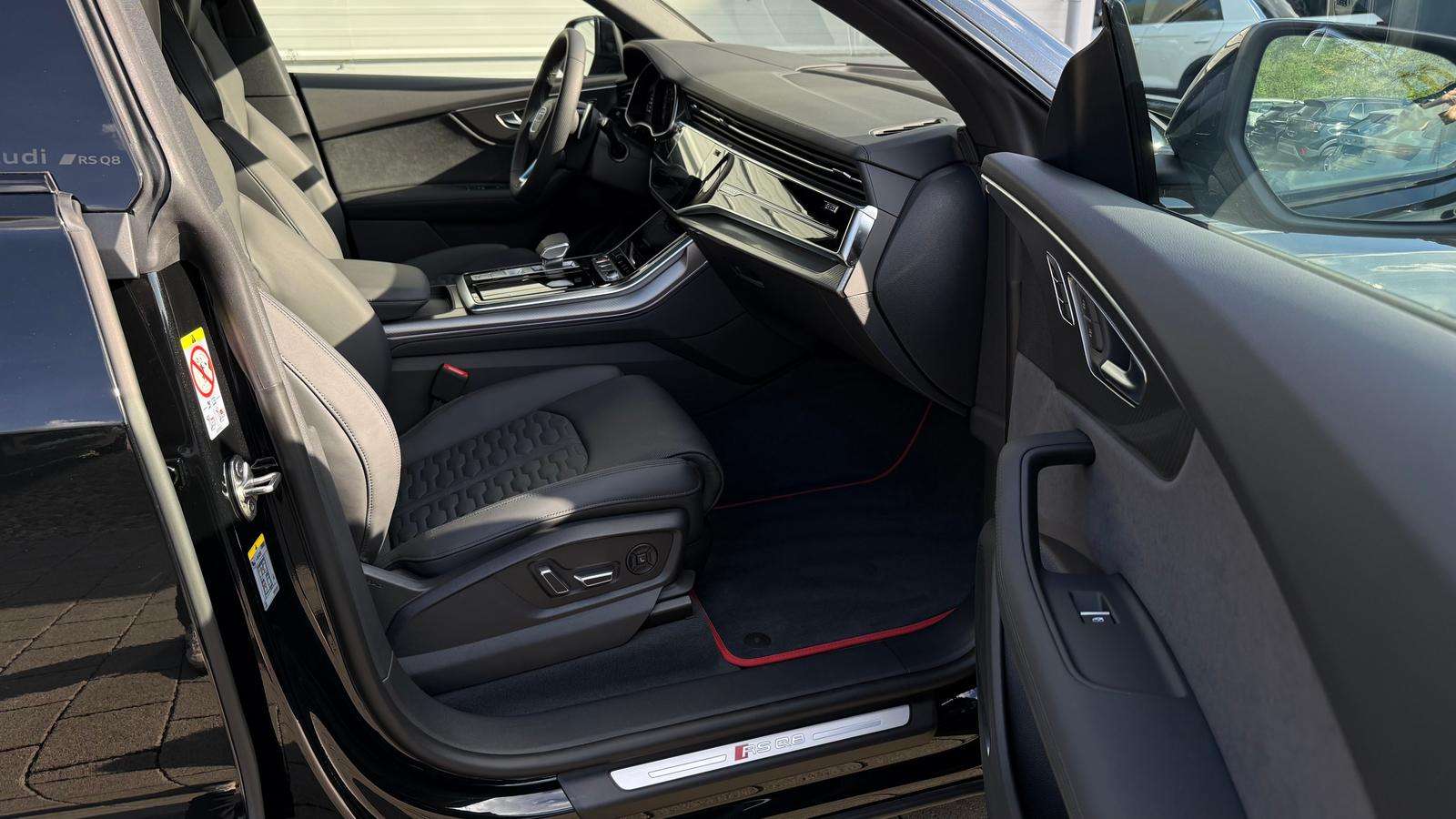 Fahrzeugbild eines Audi RS Q8