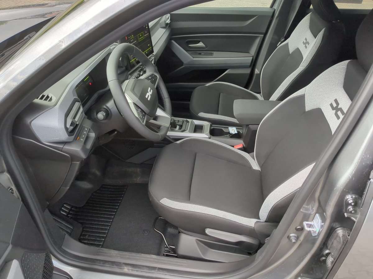 Fahrzeugbild eines Dacia Duster