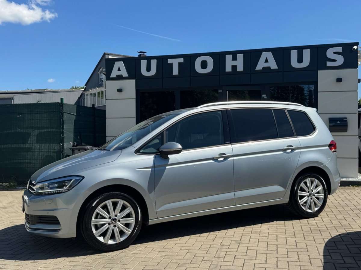 Fahrzeugbild eines Volkswagen Touran