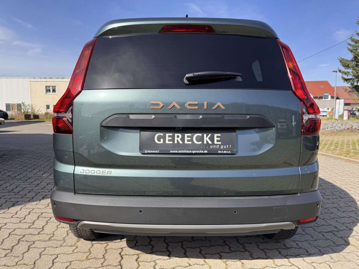 Fahrzeugbild eines Dacia Jogger
