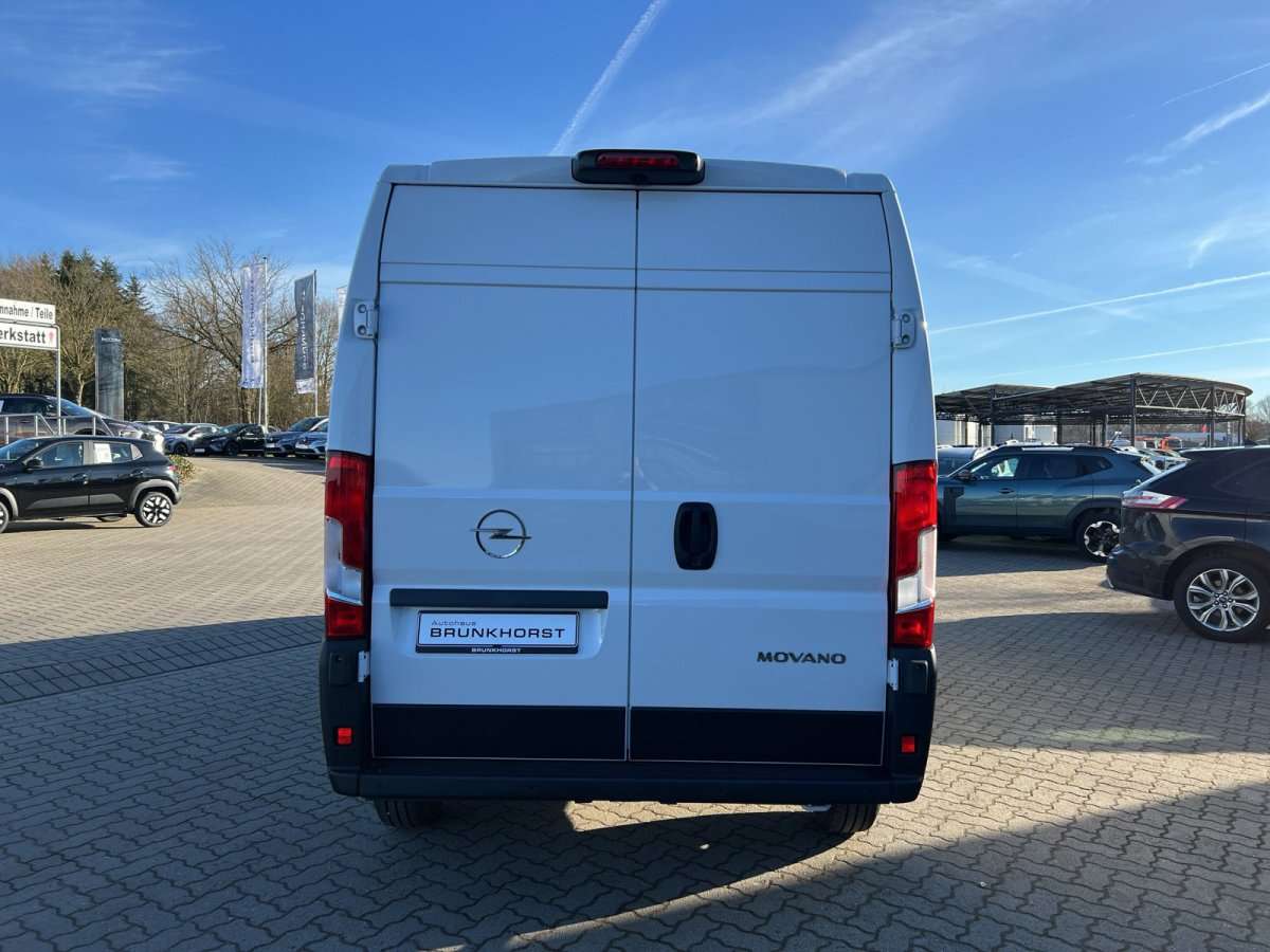 Fahrzeugbild eines Opel Movano