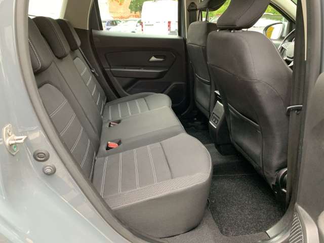 Fahrzeugbild eines Dacia Duster