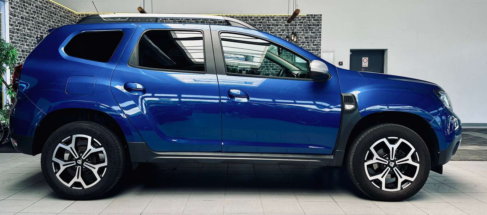 Fahrzeugbild eines Dacia Duster