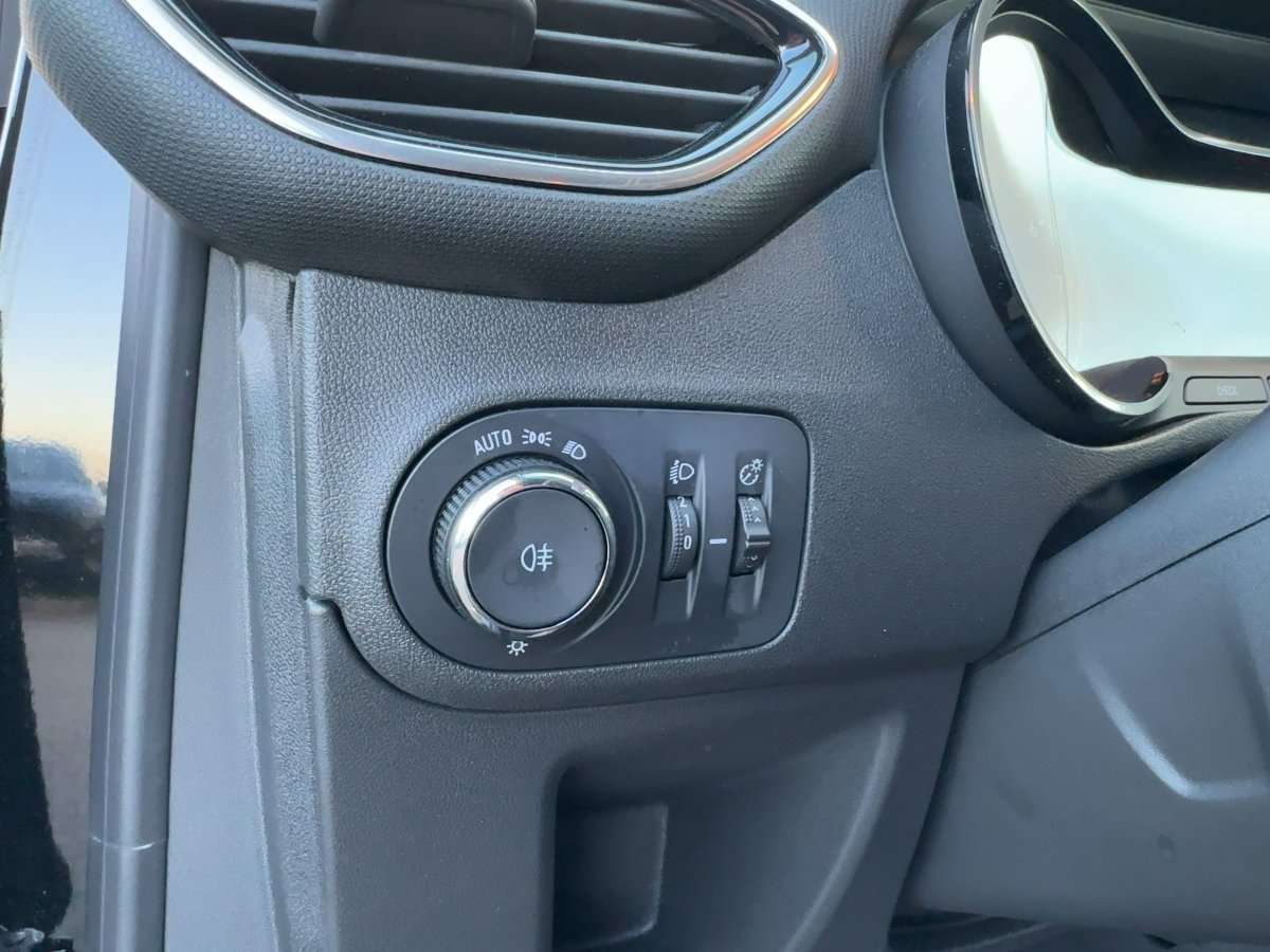 Fahrzeugbild eines Opel Crossland X