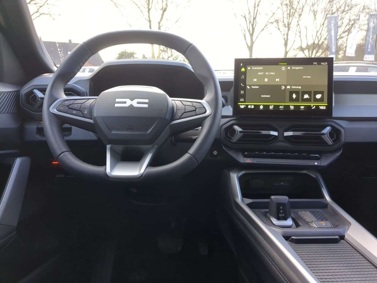 Fahrzeugbild eines Dacia Bigster