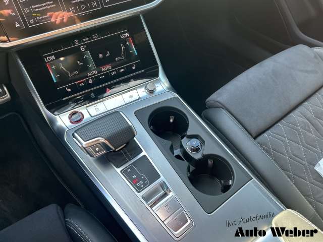 Fahrzeugbild eines Audi S6