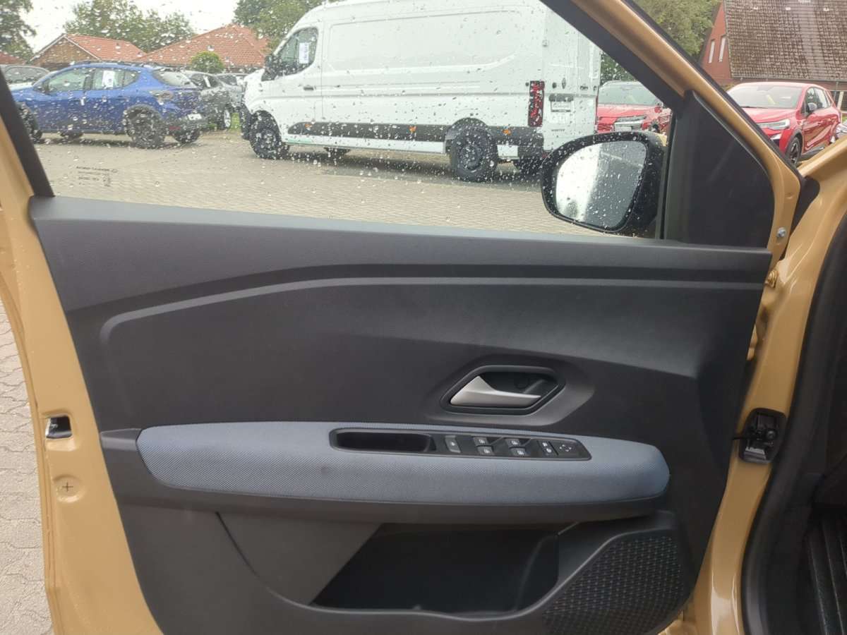 Fahrzeugbild eines Dacia Sandero