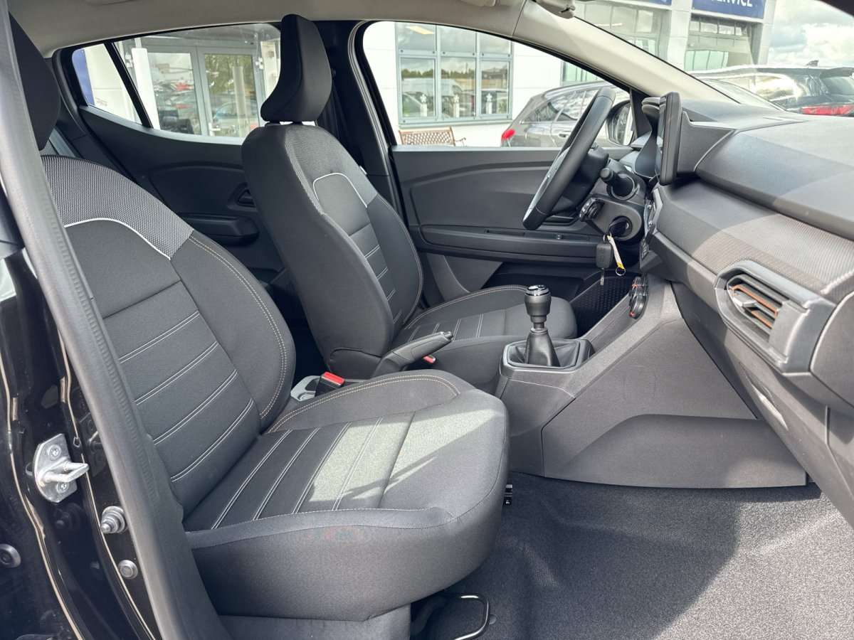 Fahrzeugbild eines Dacia Sandero