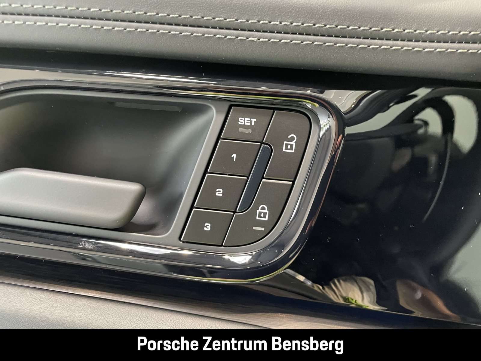 Fahrzeugbild eines Porsche Panamera