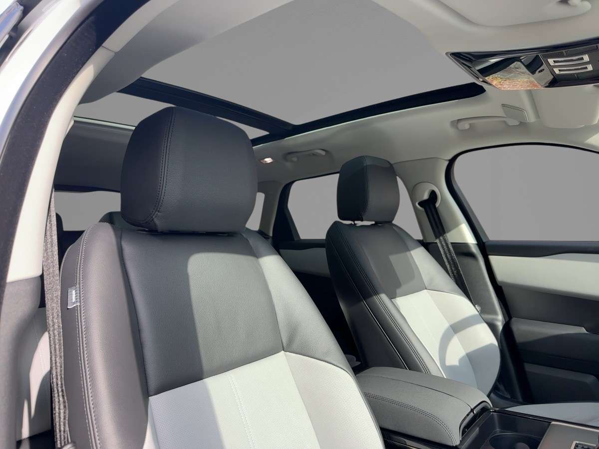 Fahrzeugbild eines Land Rover Range Rover Velar