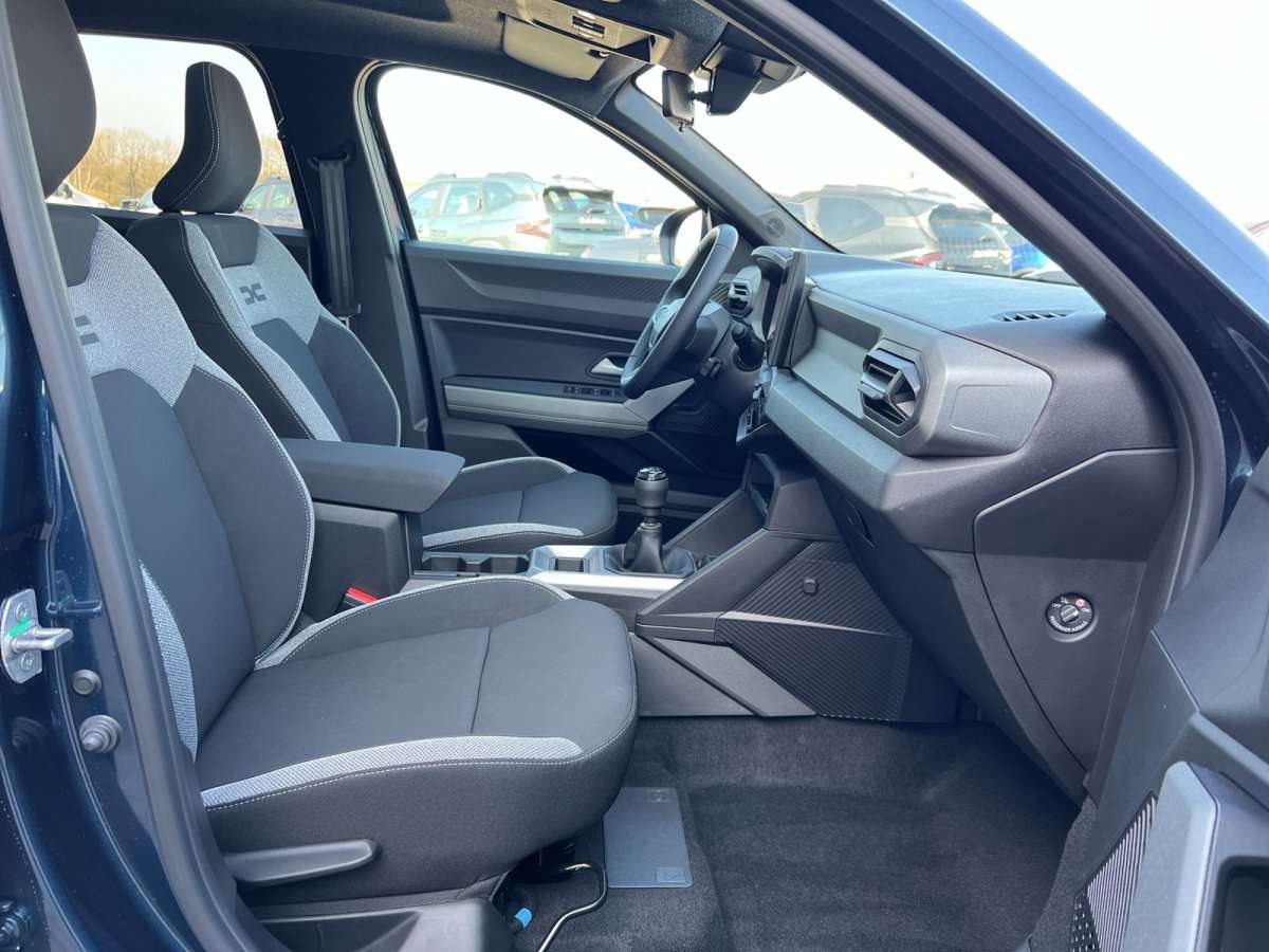 Fahrzeugbild eines Dacia Bigster