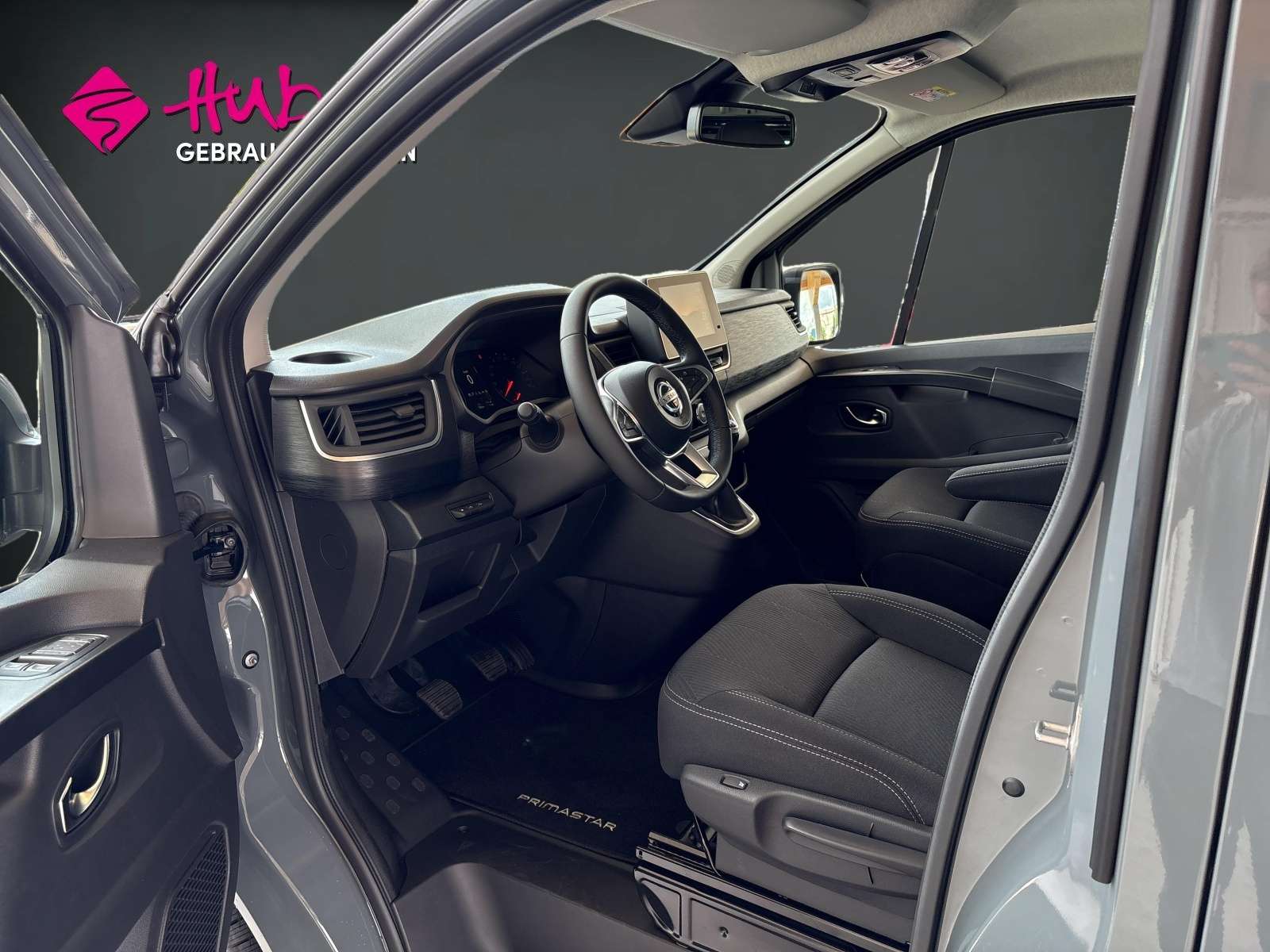 Fahrzeugbild eines Nissan Primastar