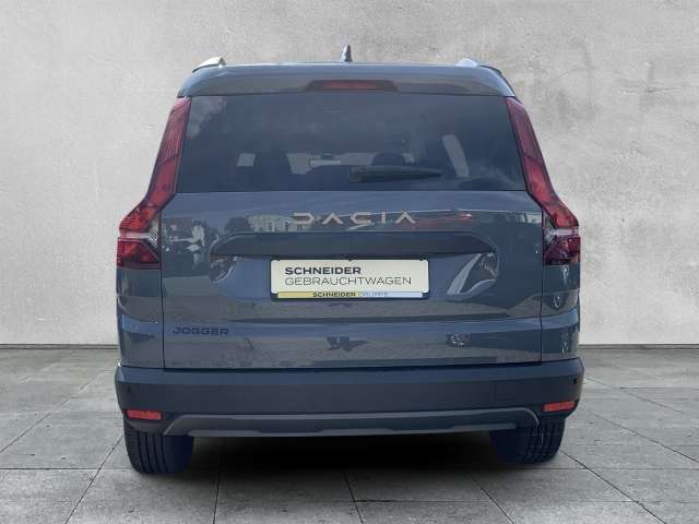 Fahrzeugbild eines Dacia Jogger