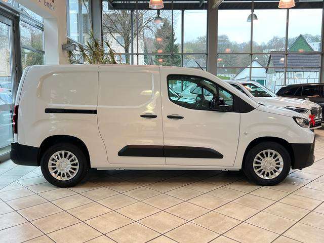 Fahrzeugbild eines Toyota Proace City