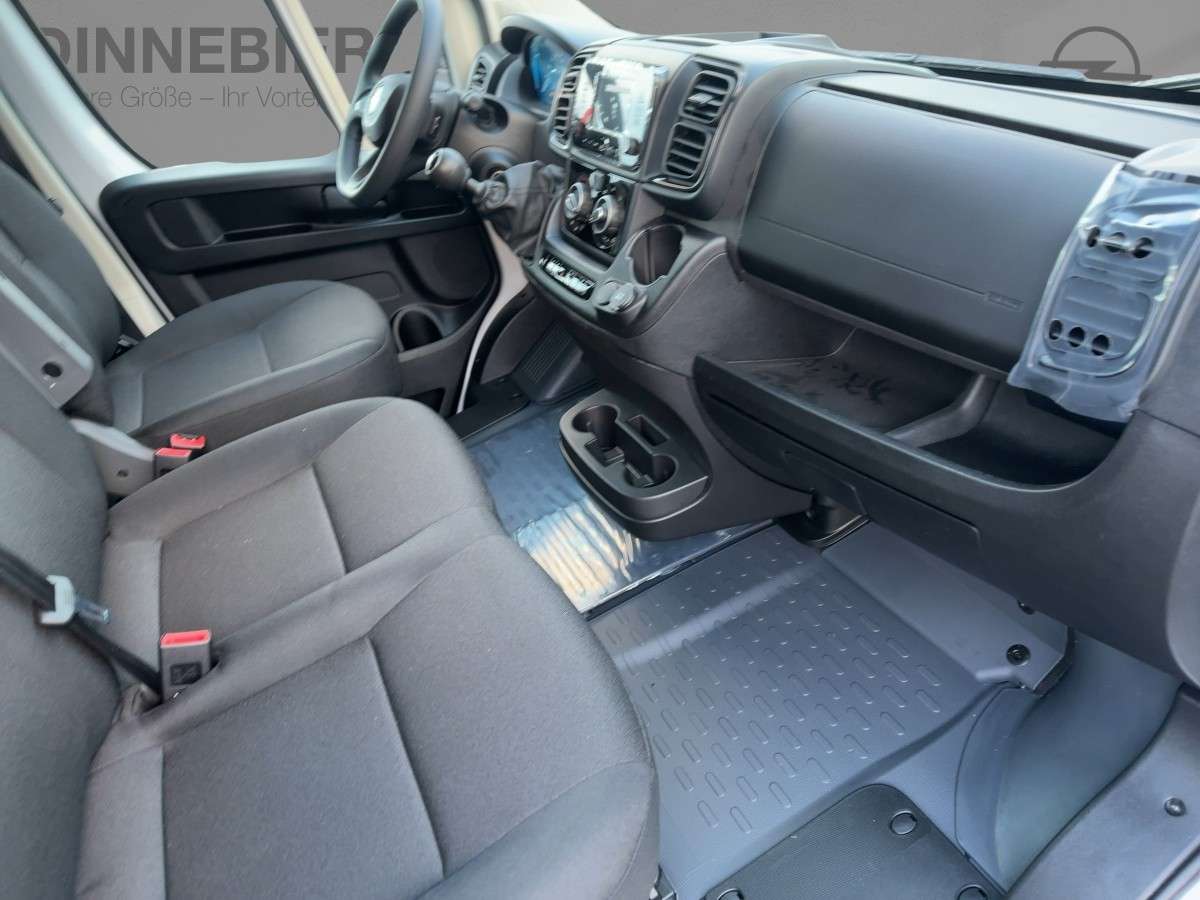 Fahrzeugbild eines Opel Movano