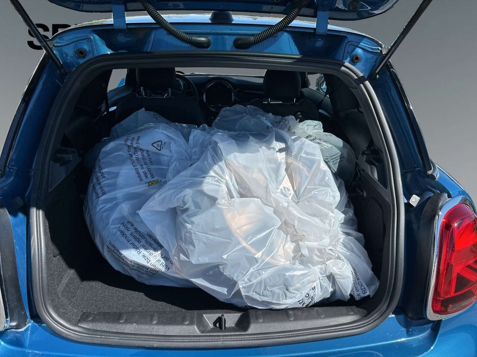 Fahrzeugbild eines MINI COOPER