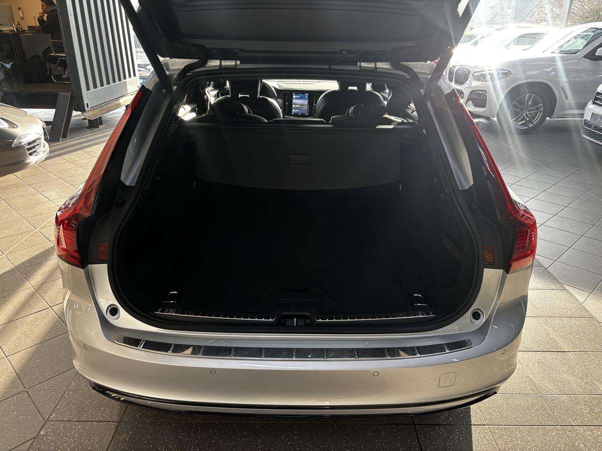 Fahrzeugbild eines Volvo V90