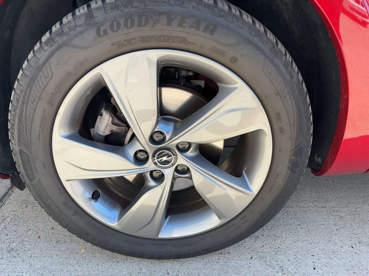 Fahrzeugbild eines Opel Grandland X