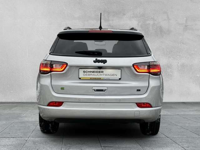 Fahrzeugbild eines Jeep Compass