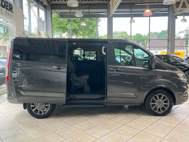 Fahrzeugbild eines Ford Tourneo Custom