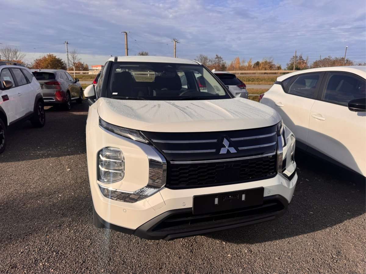 Fahrzeugbild eines Mitsubishi Outlander