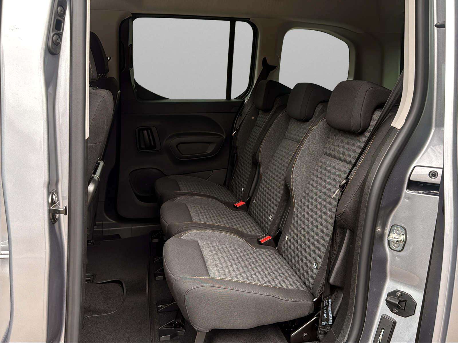 Fahrzeugbild eines Peugeot Rifter