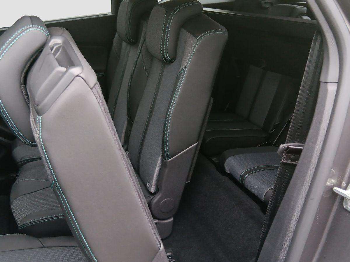 Fahrzeugbild eines Peugeot 5008