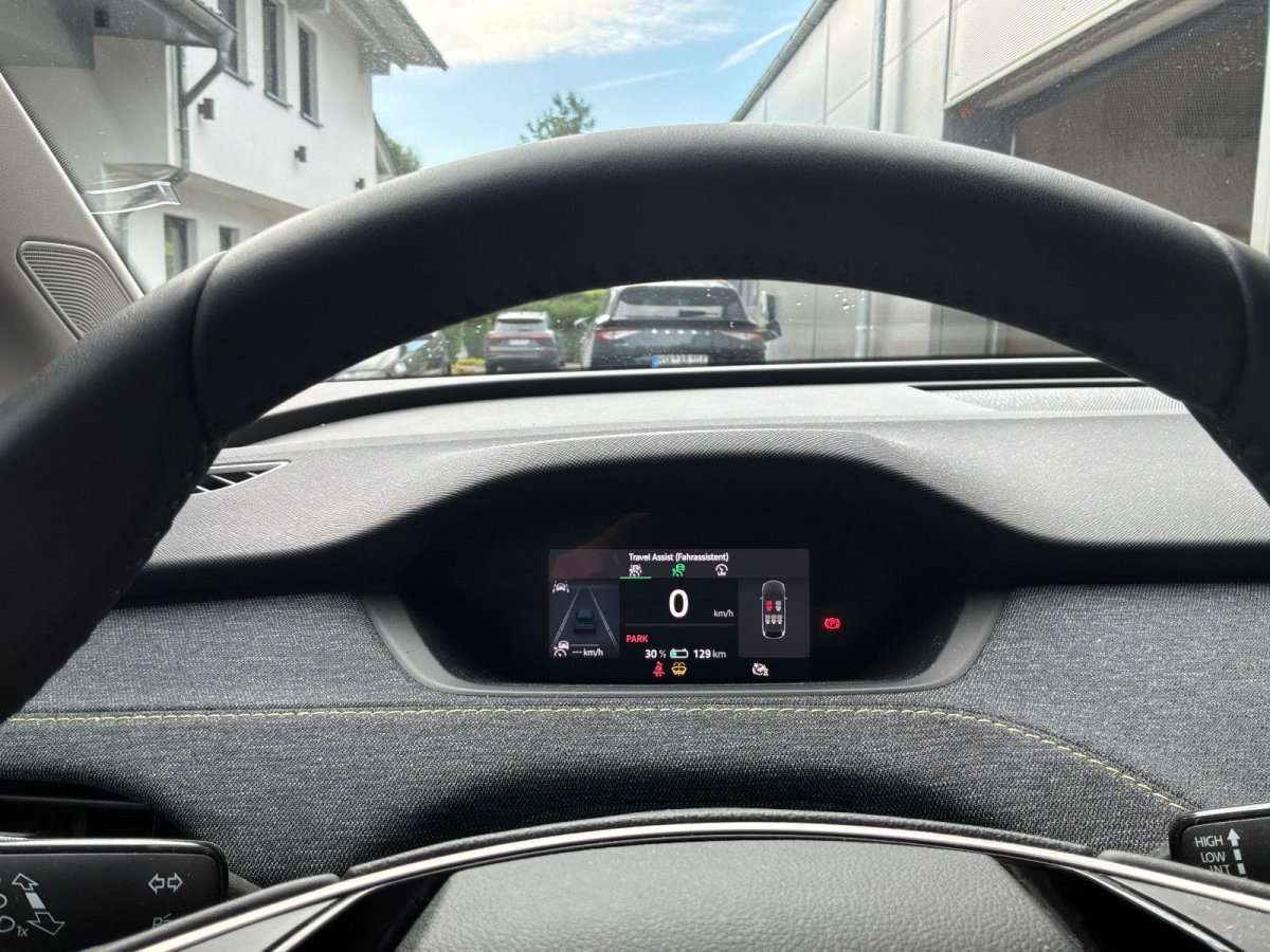 Fahrzeugbild eines Skoda ELROQ