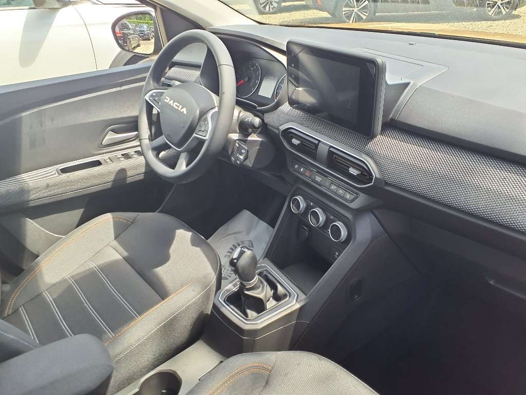 Fahrzeugbild eines Dacia Sandero