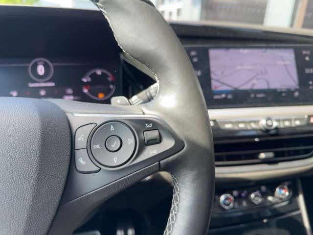 Fahrzeugbild eines Opel Grandland X