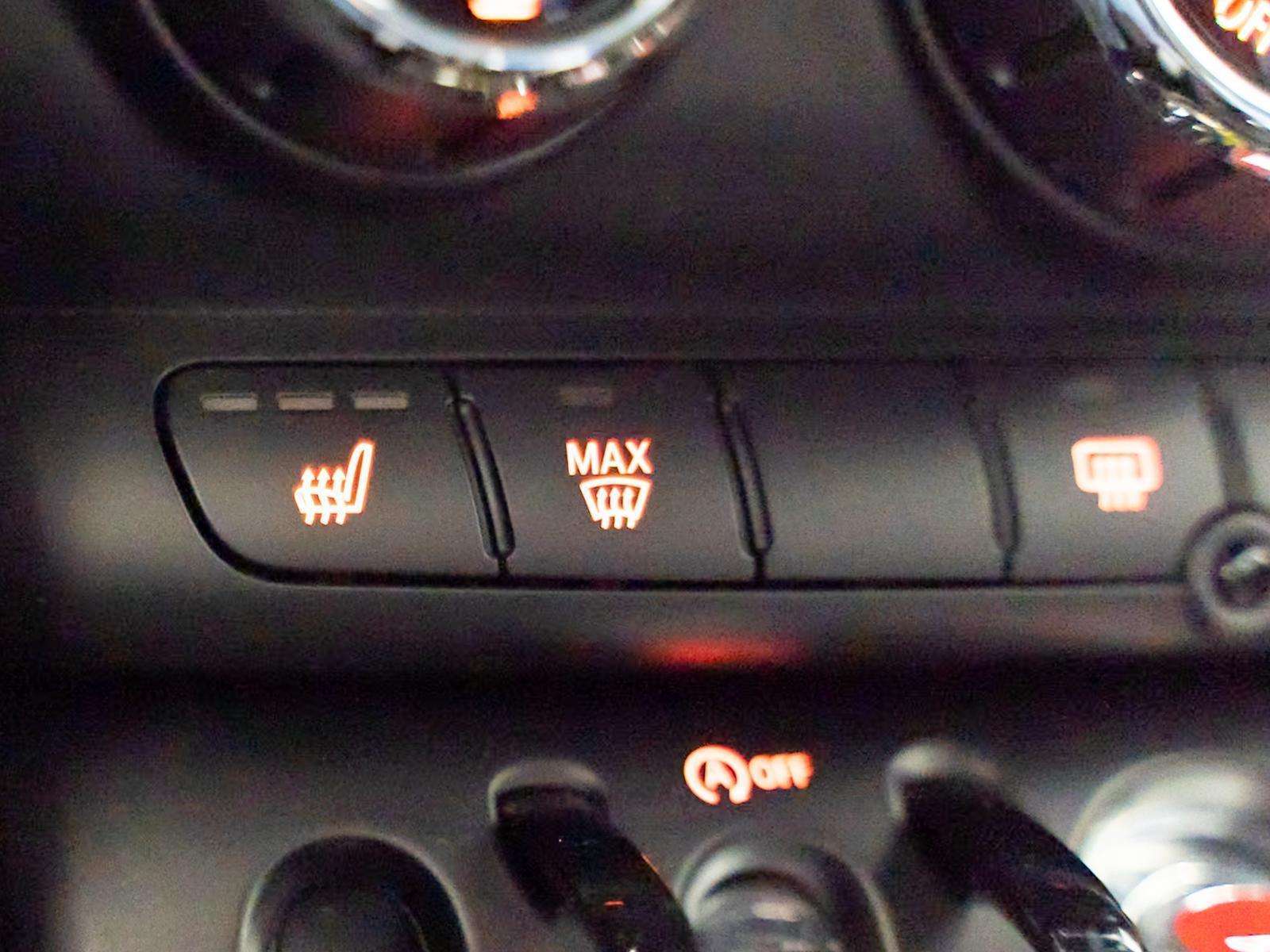 Fahrzeugbild eines MINI MINI