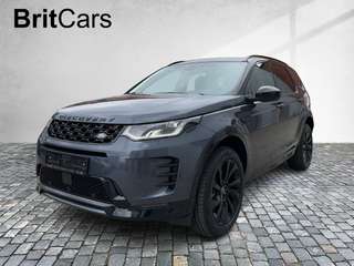 Schräge Frontansicht auf einen Land Rover Discovery Sport , freigestellt