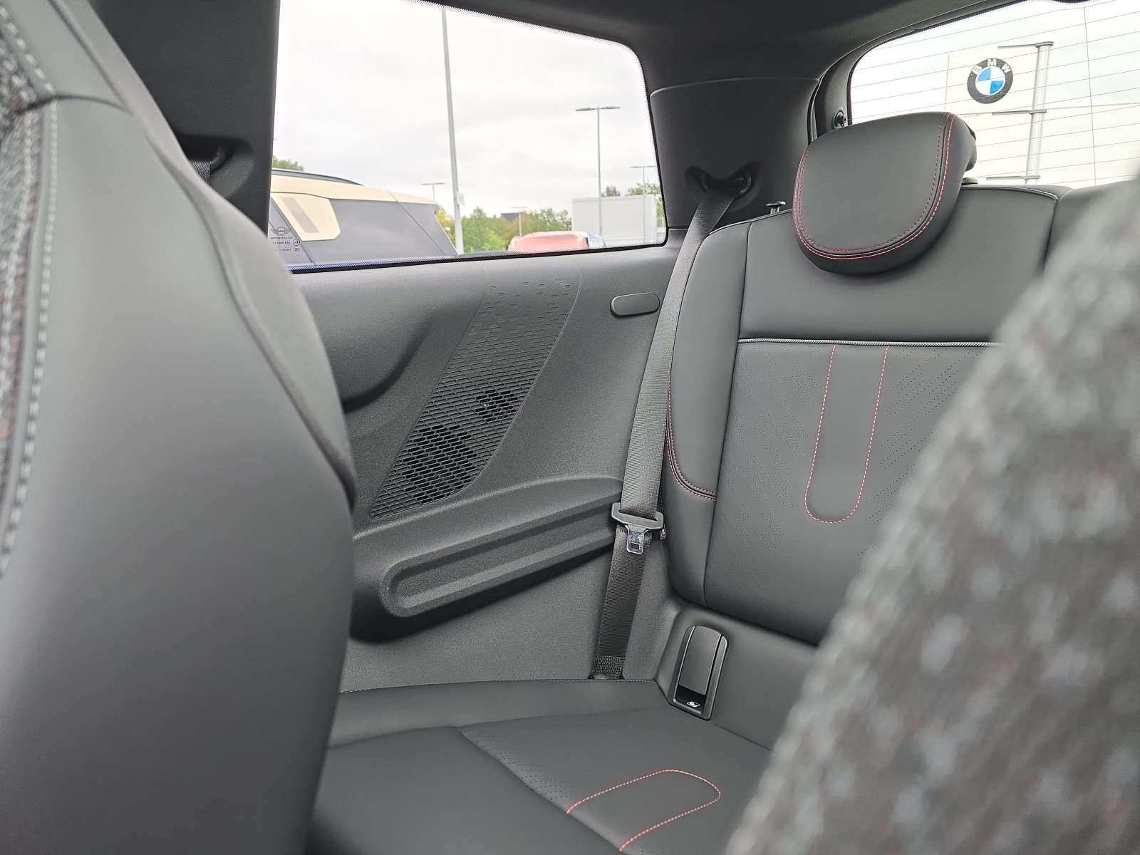 Fahrzeugbild eines MINI COOPER