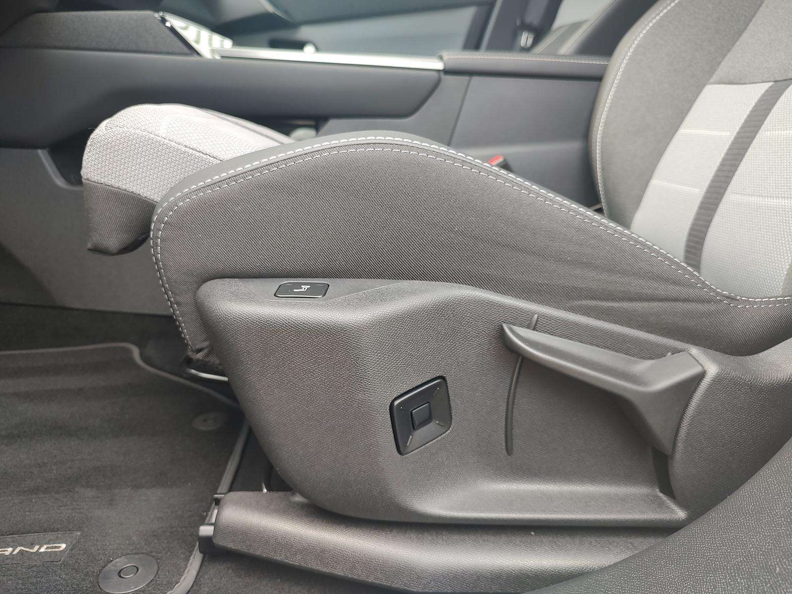 Fahrzeugbild eines Opel Grandland X