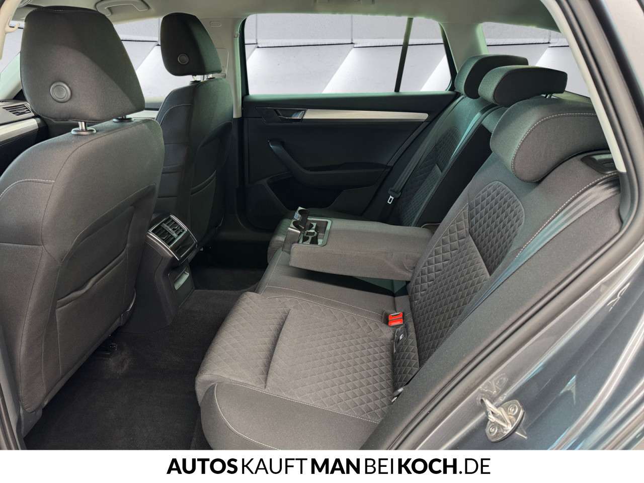 Fahrzeugbild eines Skoda Superb