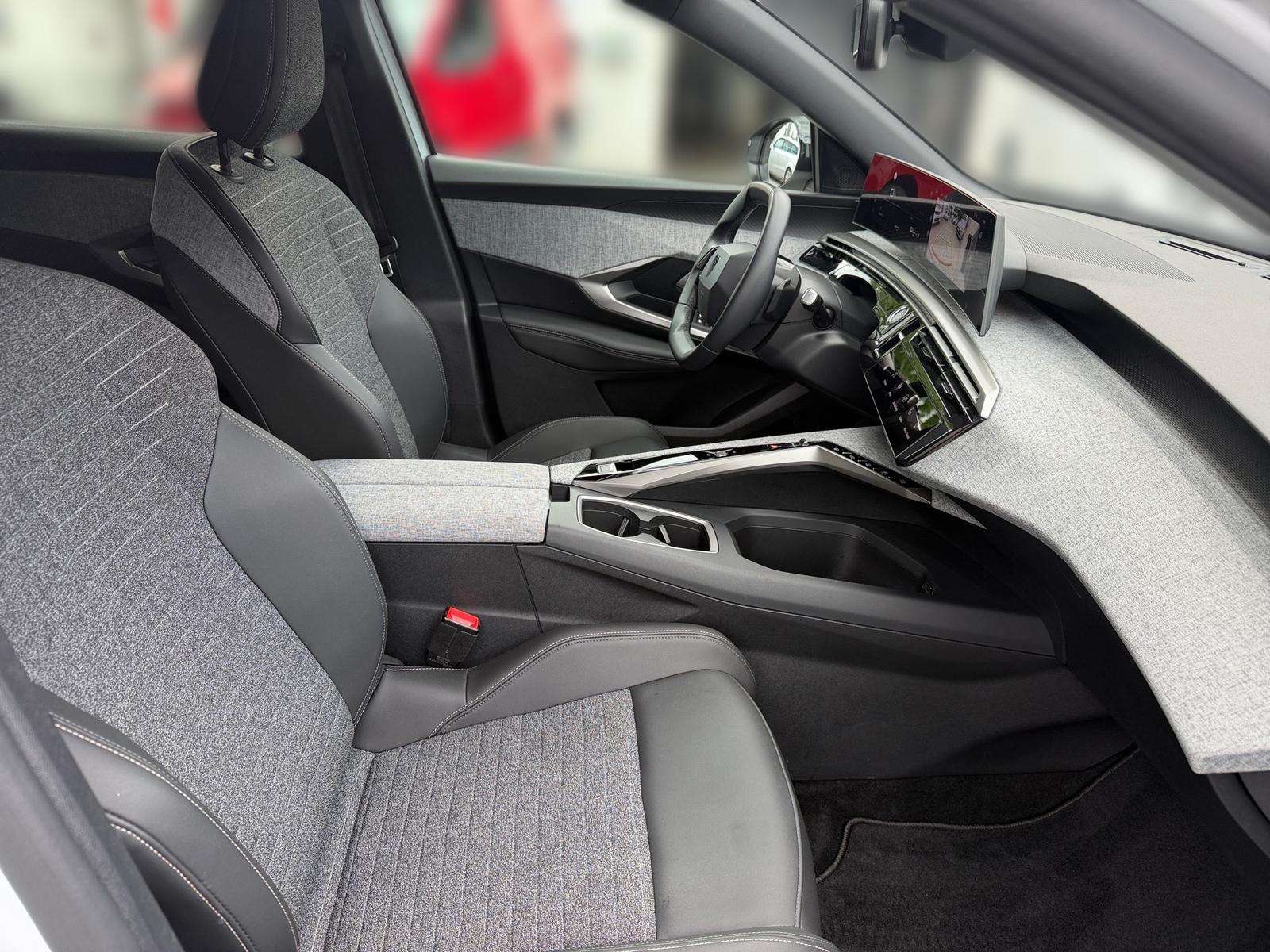 Fahrzeugbild eines Peugeot 3008