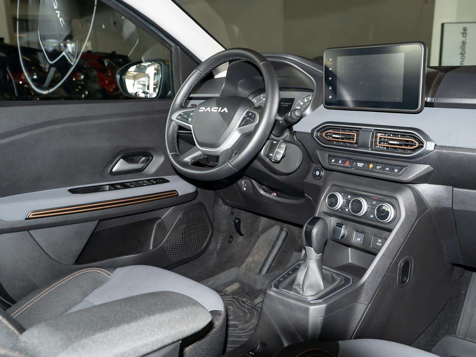 Fahrzeugbild eines Dacia Sandero