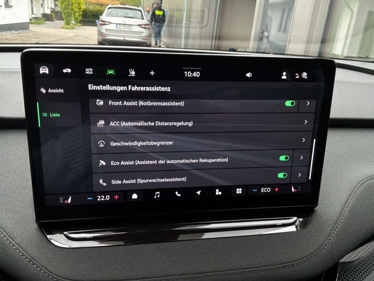 Fahrzeugbild eines Skoda ELROQ