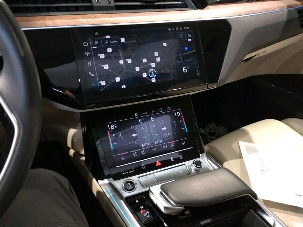 Fahrzeugbild eines Audi e-tron