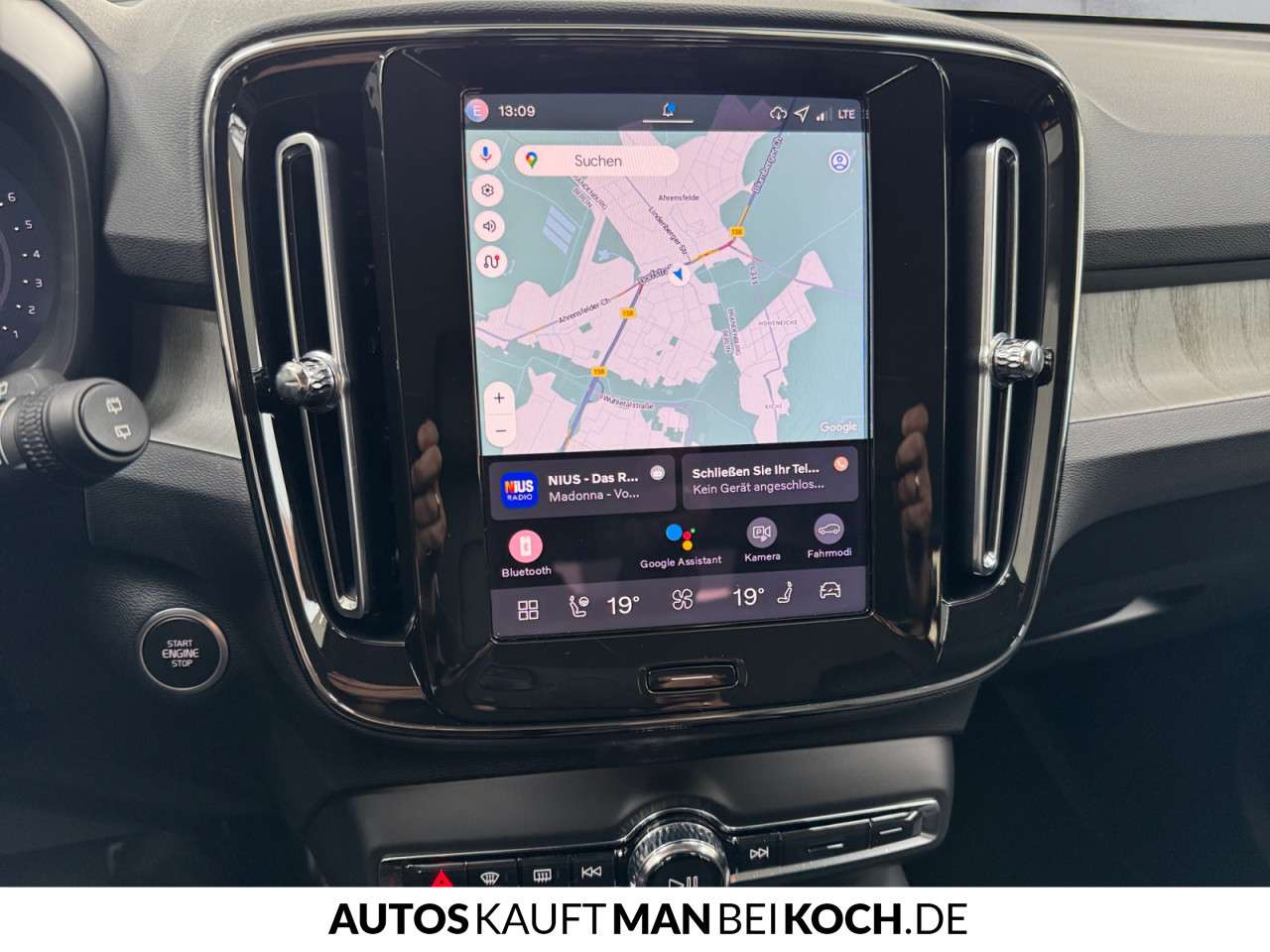 Fahrzeugbild eines Volvo XC40