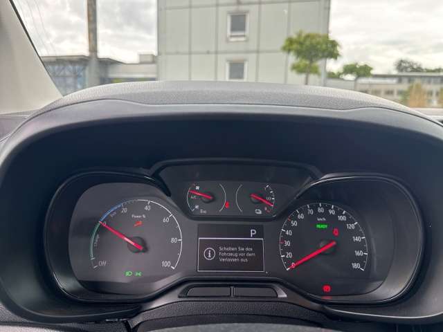 Fahrzeugbild eines Opel Combo Electric